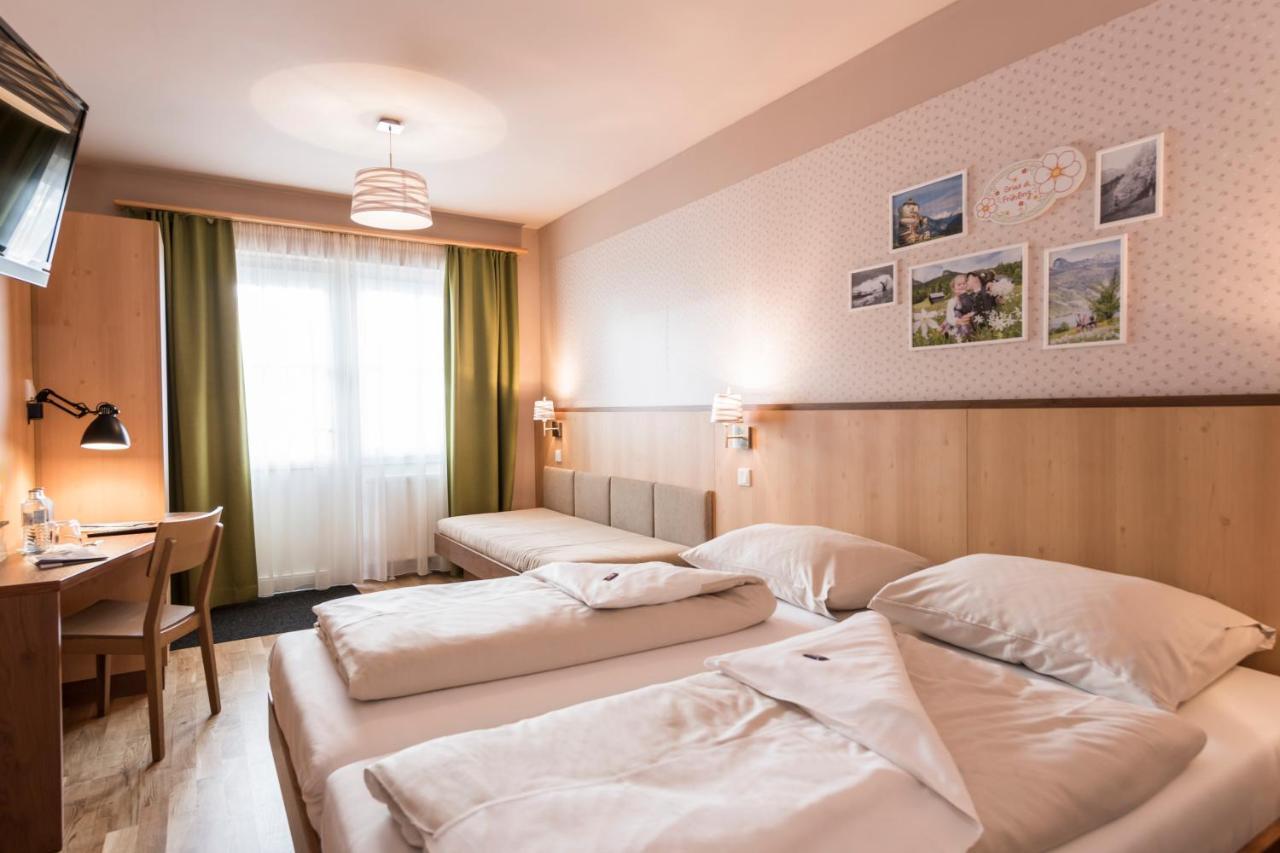 Jufa Hotel 그룬들시 외부 사진